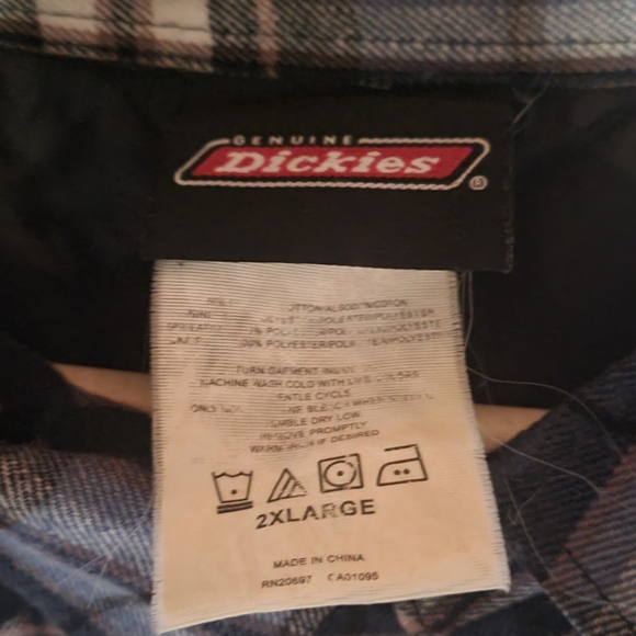 Dickes blue plaid button-up heavy flannel shirt - Picture 3 of 3